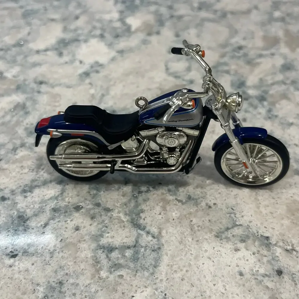 Hallmark Keepsake 2000 Harley-Davidson Softail Deuce Christmas Ornament